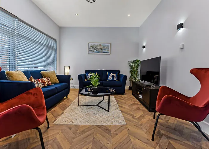 Welcoming And Radiant - Lovely & Family Friendly!